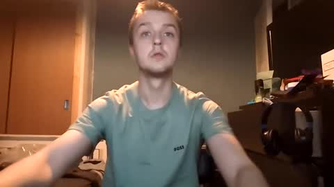 Snapshot of kookieskush chatting on 01.05.25 Kookies online show from 01.05.25