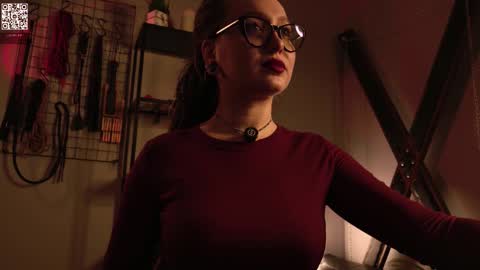 Snapshot of koracrosbie chatting on 11.15.25 Kora TG channel online show from 11.15.25