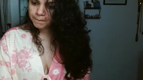 Karoll online show from 10.16.25