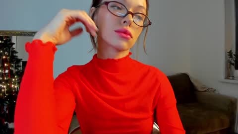 Snapshot of kossie_ chatting on 12.21.24 kossie_ online show from 12.21.24