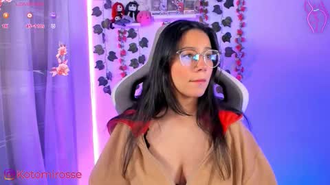 Snapshot of kotomi_rosse chatting on 09.10.25 Kotomi online show from 09.10.25