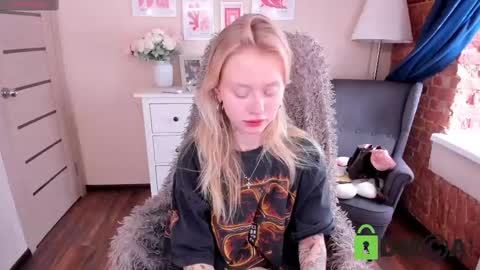 kris_grant online show from 02.20.25