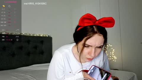 Snapshot of kris_kiskis chatting on 12.22.24 Kris kiskis online show from 12.22.24