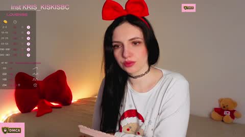 Snapshot of kris_kiskis chatting on 02.01.25 Kris kiskis online show from 02.01.25