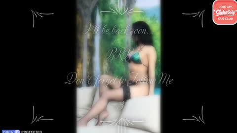 Snapshot of krisi_kiss chatting on 12.19.24 KrisiFollow me  Thumb UP  online show from 12.19.24