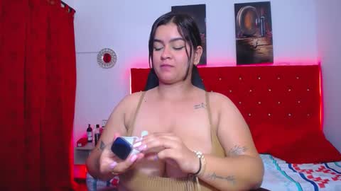 Snapshot of kriss_sweetboobs chatting on 01.26.25 kriss_sweetboobs online show from 01.26.25
