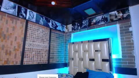 Snapshot of kriss_sweetboobs chatting on 10.22.25 kriss_sweetboobs online show from 10.22.25