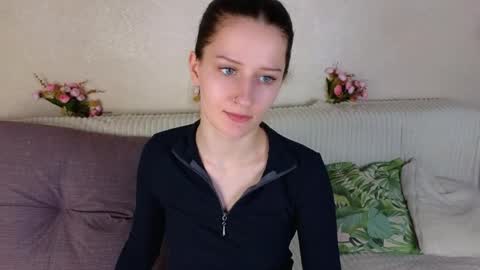 krissshoww online show from 04.06.26