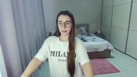 twitter    Annemarye 23 online show from 02.07.26