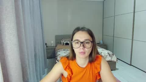 twitter    Annemarye 23 online show from 07.20.26