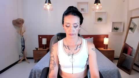 Snapshot of kristen_garner chatting on 01.02.25 Sophia online show from 01.02.25