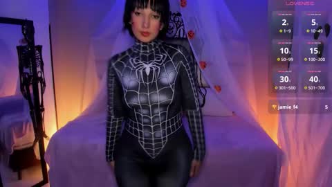 Kristen online show from 10.17.25