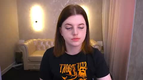 Snapshot of kristifoxy chatting on 07.08.26 kristifoxy online show from 07.08.26