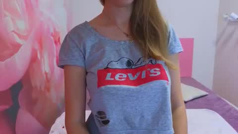 Kristina Adel online show from 11.21.25