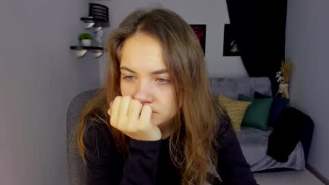 Snapshot of kristinalevis chatting on 01.14.25 Kristina online show from 01.14.25