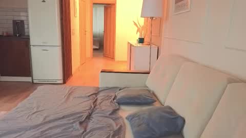 Kristi online show from 11.23.25