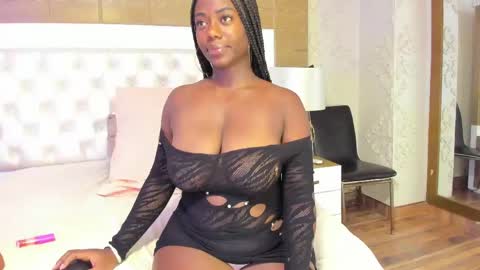 Snapshot of kristinels chatting on 04.13.26 kristin online show from 04.13.26