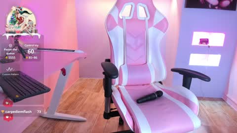 KristinWall online show from 01.07.25