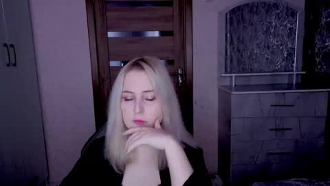 Kristy online show from 04.12.26