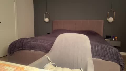 Kristi online show from 09.23.25