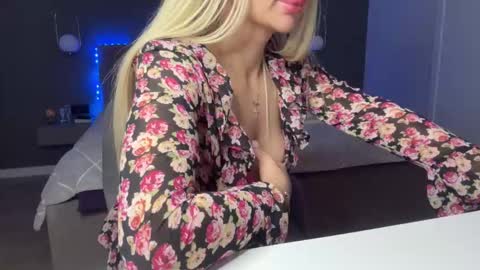 Snapshot of kristy_saint chatting on 02.03.26 Kristi online show from 02.03.26