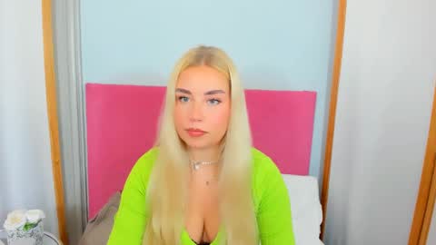 KristyFlowers online show from 02.01.25