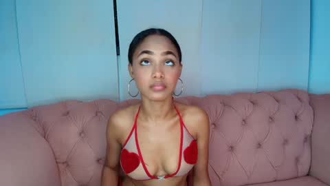 Cristina online show from 01.24.25
