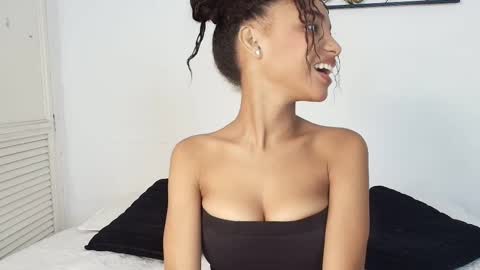 Cristina online show from 10.15.25