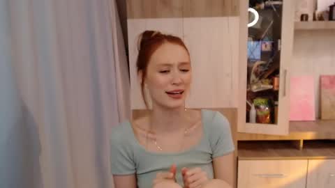 Krissy online show from 02.10.25