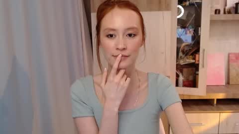 Krissy online show from 02.10.25