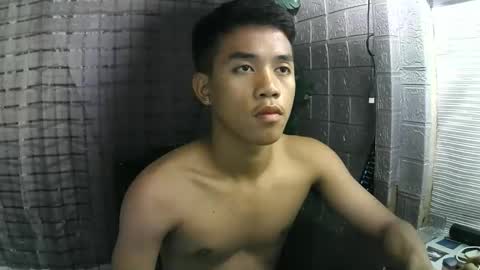 Snapshot of kritthanarkorn chatting on 11.06.25 kritthanarkorn online show from 11.06.25