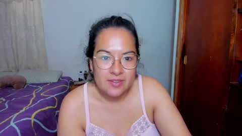 Snapshot of kroline_20 chatting on 12.29.24 Kroline  online show from 12.29.24
