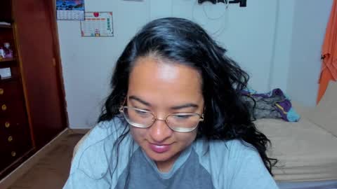 Snapshot of kroline_20 chatting on 01.16.25 Kroline  online show from 01.16.25
