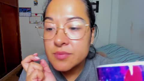 Snapshot of kroline_20 chatting on 01.23.25 Kroline  online show from 01.23.25