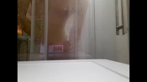 Snapshot of krone1969 chatting on 09.18.25 krone1969 online show from 09.18.25