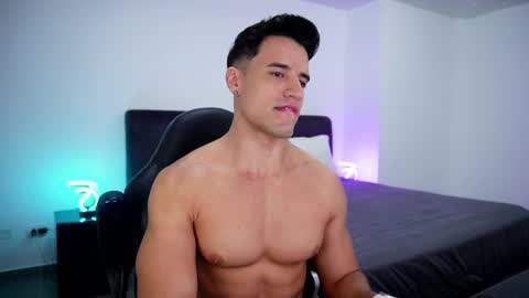 Snapshot of krops_ chatting on 03.05.25 KROPS online show from 03.05.25