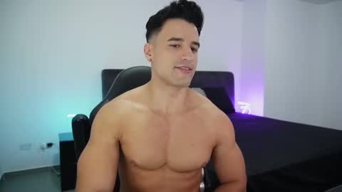 Snapshot of krops_ chatting on 09.09.25 KROPS online show from 09.09.25