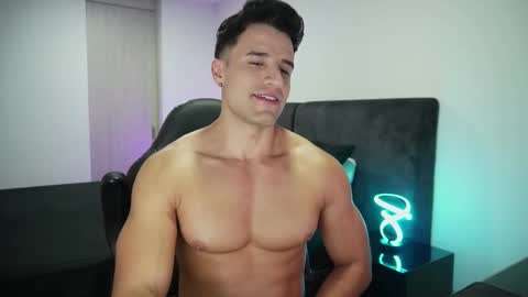 Snapshot of krops_ chatting on 09.28.25 KROPS online show from 09.28.25