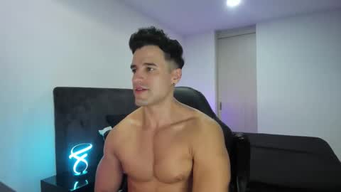 Snapshot of krops_ chatting on 10.06.25 KROPS online show from 10.06.25