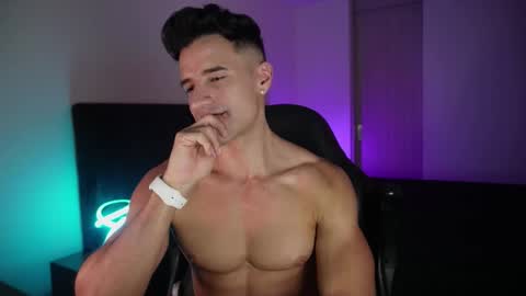 Snapshot of krops_ chatting on 11.29.25 KROPS online show from 11.29.25