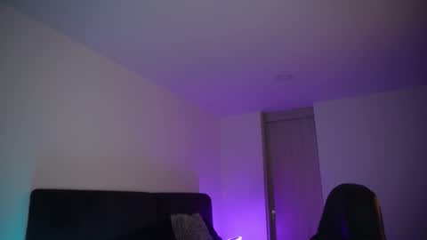 Snapshot of krops_ chatting on 11.30.25 KROPS online show from 11.30.25