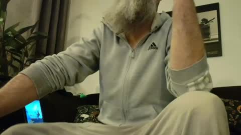 Snapshot of krummersaebel chatting on 04.15.26 krummersaebel online show from 04.15.26