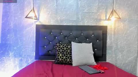 Kystal Taylor online show from 11.11.25