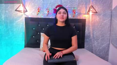 Kystal Taylor online show from 12.21.25