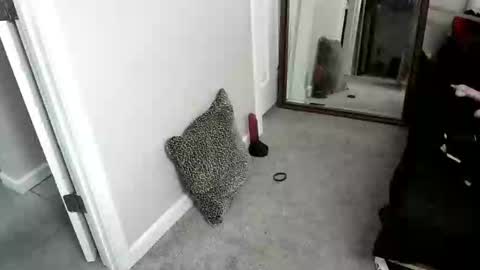 krystltymeup online show from 10.31.25