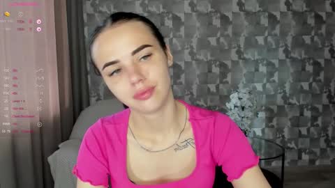 Snapshot of kseni_a chatting on 11.25.25 Ksenia online show from 11.25.25