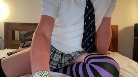 KTfemboy online show from 10.01.25