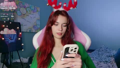 Snapshot of kudemeows chatting on 12.20.24 kudemeows online show from 12.20.24