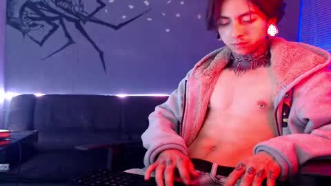 kuregari_xs online show from 09.30.25