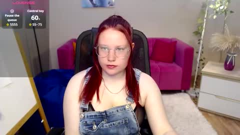 Snapshot of kuri_u chatting on 03.28.26 kuri_u online show from 03.28.26